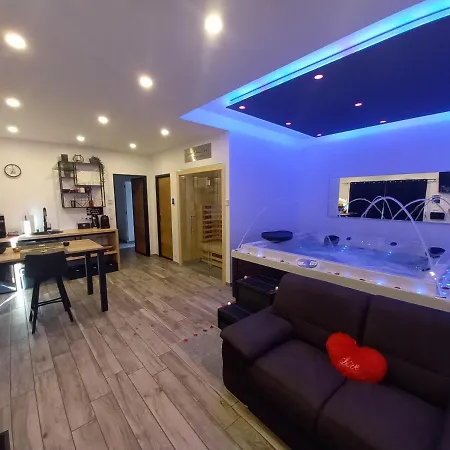 Cocoon Douce Heure 게스트하우스 4*